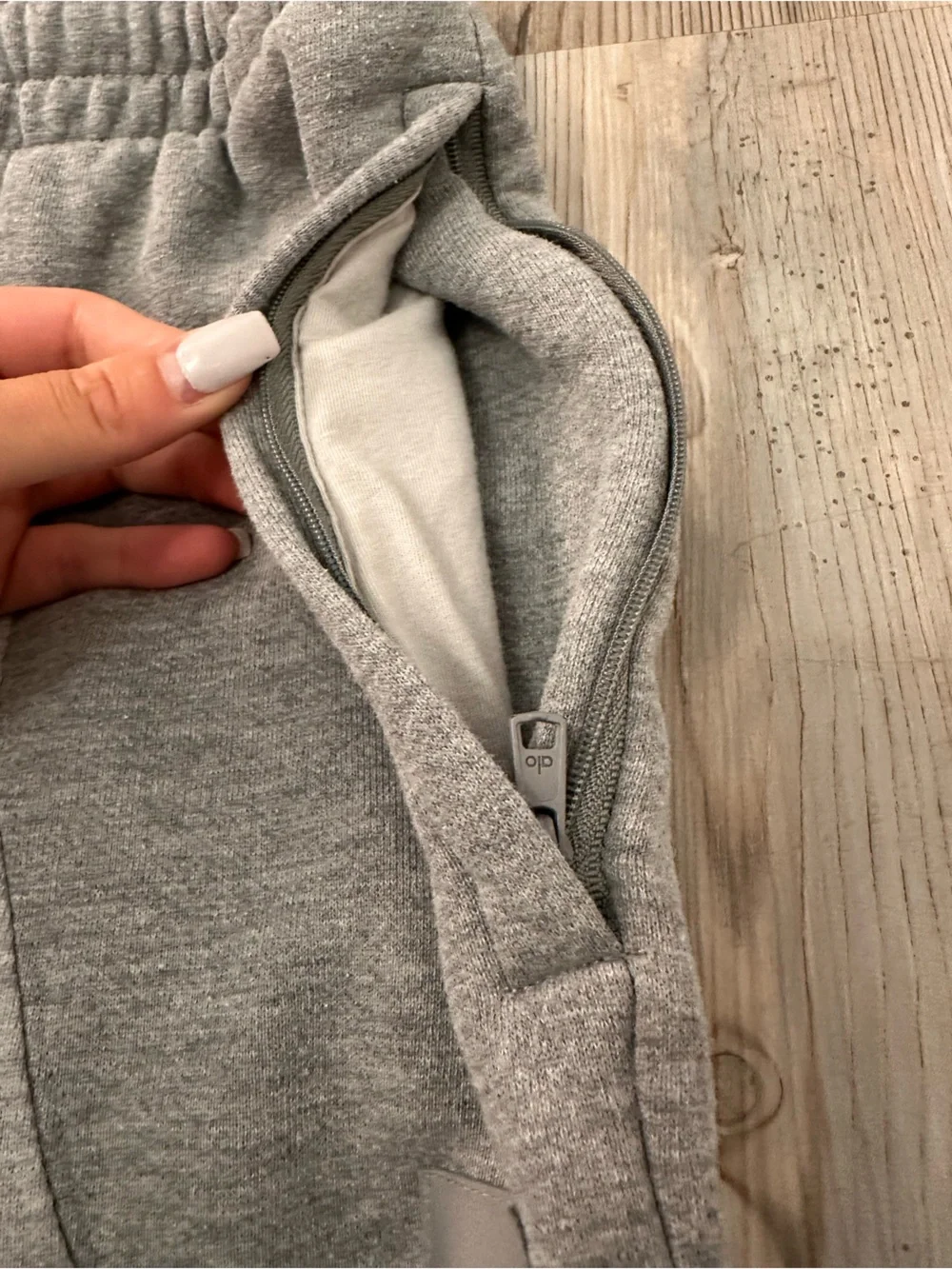 ALO Yoga Women's Make Waves Sweatpants